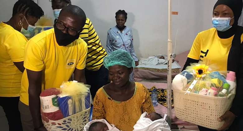 MTN distribute hampers to mothers of babies born on Christmas and Boxing Days