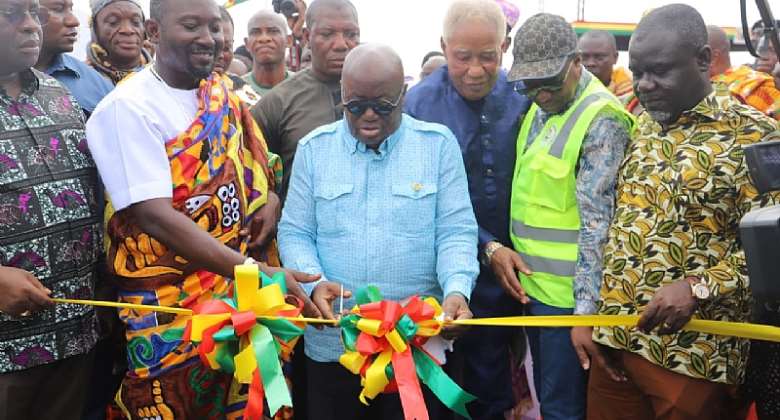 Akufo-Addo commissions road bridge at Afienya