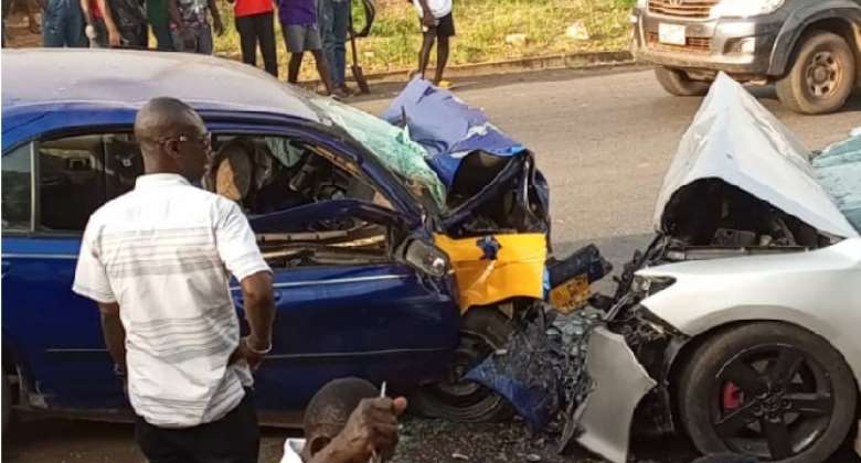 E/R: Three schoolchildren crushed to death in head-on crash at Mampong Akuapem