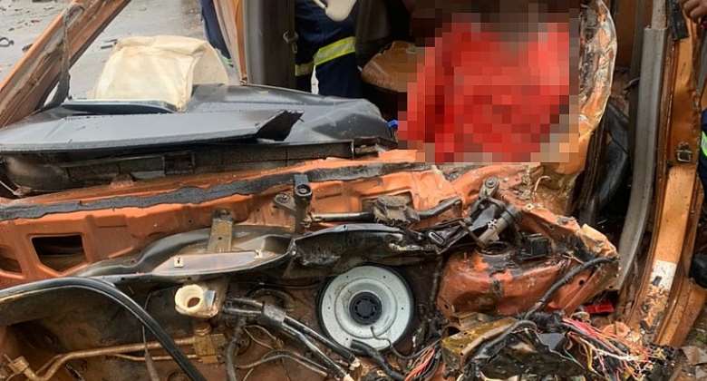 Taxi driver crashed to death at Agona Nyarkrom