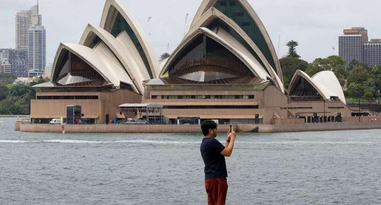 Australian government offers half-price flights to tourists