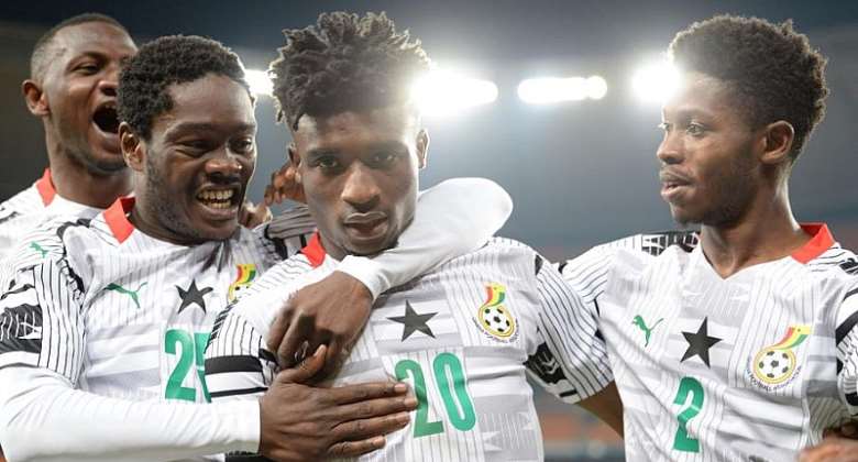 Kudus Mohammed celebrates with Ghana teammates against South Africa