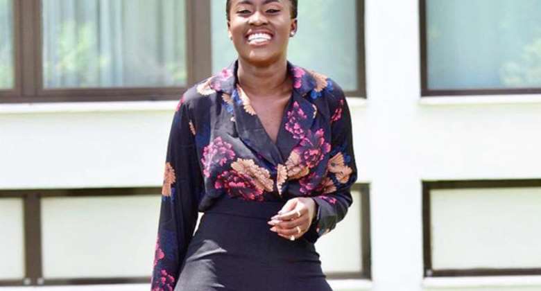 Fella Makafui And Kisa Gbekle Engage In Serious Tw3rking Competition In Public – Watch Video