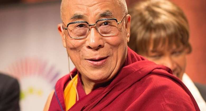 Dalai Lama, 100 Other 100 Nobel Laureates Urge Cooperation at Climate Summit to Stop Fossil Fuel Expansion
