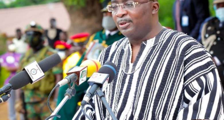 Bawumia commissions 1D1F pineapple processing factory at Nsawam