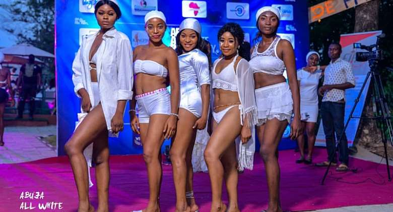 Abuja All White Pool Party Records Massive Turnout WithExciting Attractions