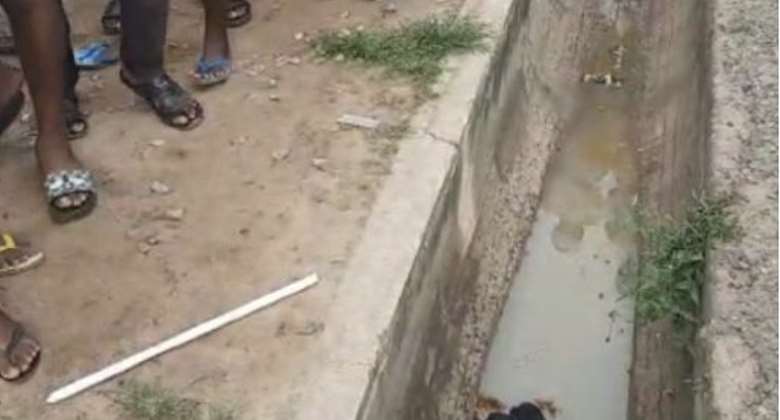 Residents shock at dead body of teenage girl dumped in gutter at Ablekuma Manhean