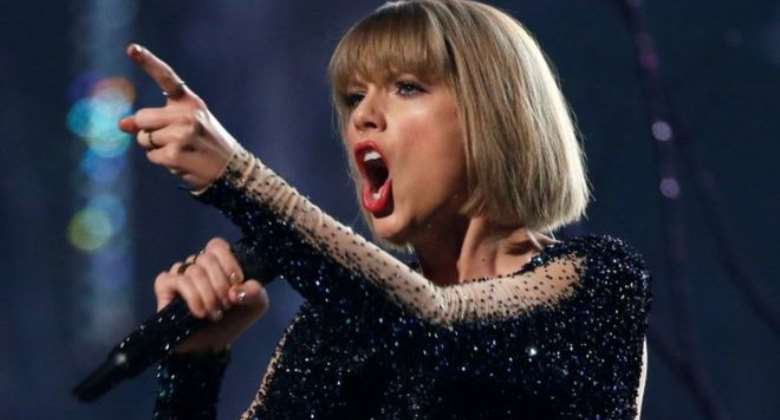 Taylor Swift Assault Case Judge Throws Out Djs Lawsuit