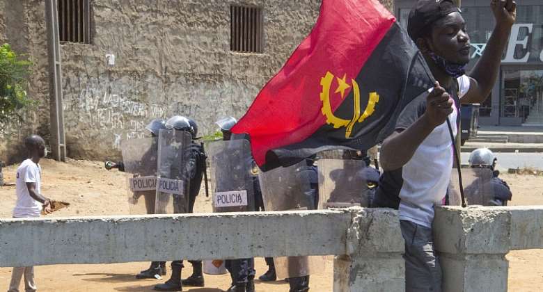 Protests demanding better living in Angola have become common since 2011. This one was in November 2020. - Source: EFE-EPALuso
