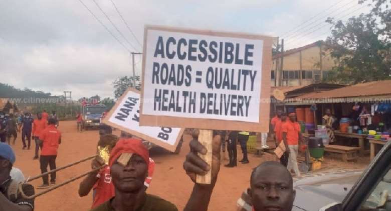 WR: Samreboi youth protest over bad roads