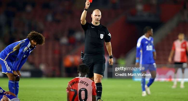 SOUTHAMPTON, ENGLAND - SEPTEMBER 15: Kamaldeen Sulemana of Southampton is shown a red card by referee Bobby Madley during the Sky Bet Championship match between Southampton FC and Leicester City at St. Mary's Stadium on September 15, 2023 in Southampton, England. Photo by Matt WatsonSouthampton FC via Getty Images