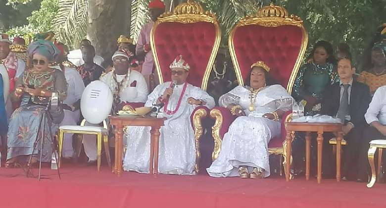 His Royal Majesty Dr. Ambassador Chukwudi Ihenetu Eze Ohazurume I, the paramount King of the Igbo diaspora in Ghana with his wife, HRM. Queen Ugoeze Liberty Ihenetu Nana Ekua Tsetsewa I and other elders