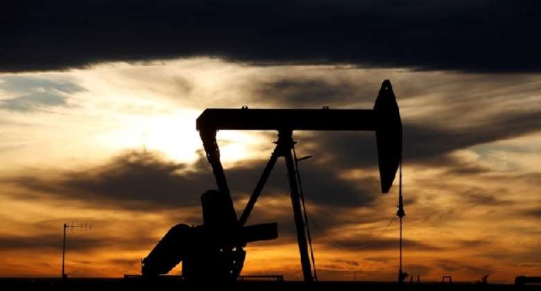 Oil Rises To 46 On US Inventory Drop, Economy Hopes