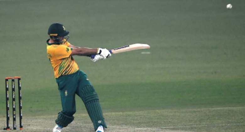 Pite van Biljon hammered 42 as South Africa beat Pakistan by six wickets in the second T20 international.  By Aamir QURESHI AFP
