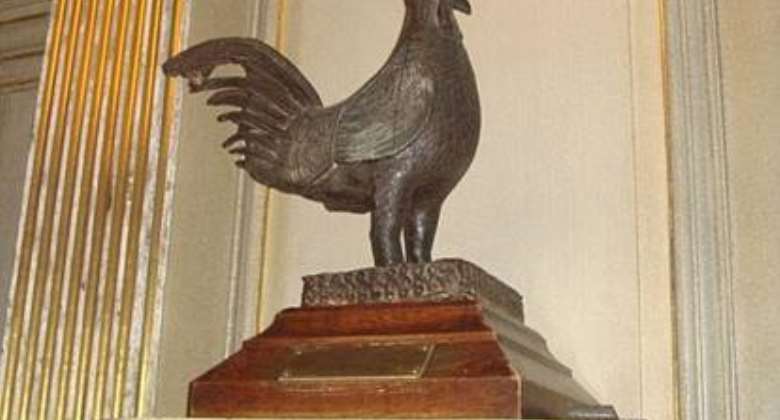 The Benin Cockerel above was looted by the British invasion army in 1897 during their notorious Punitive Expedition in which they stole over 3500 Benin artefacts from the palace of the Oba of Benin.