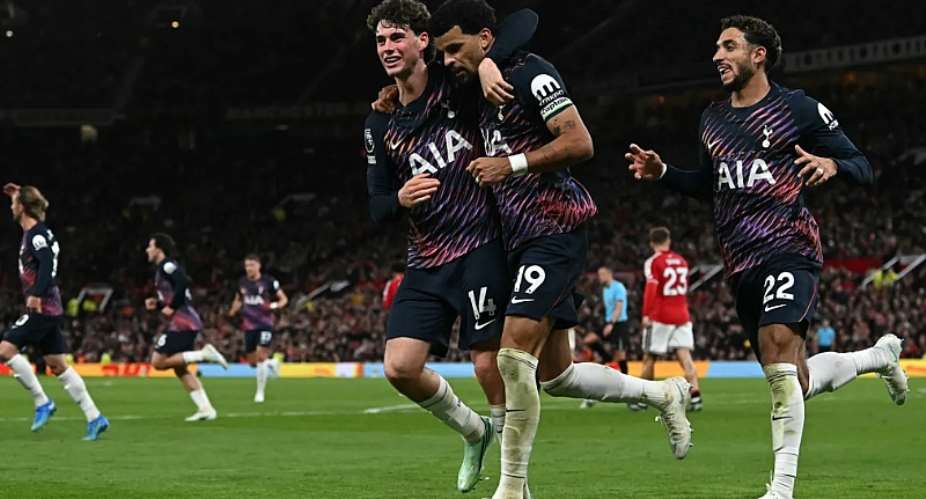 PL: Late Dominic Solanke strike salvages 10-man Tottenham draw at Manchester United