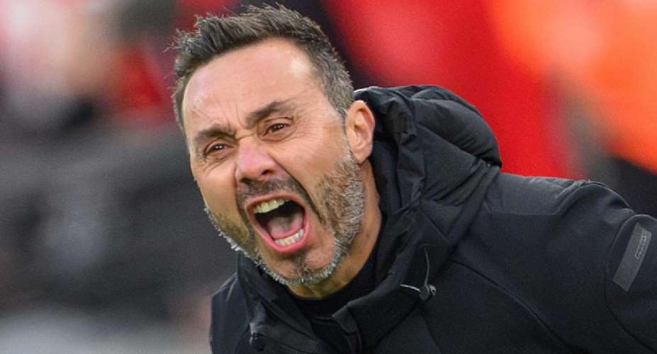 I kissed Rodrigo - Roberto de Zerbi praises Bentancurs red card against Manchester United