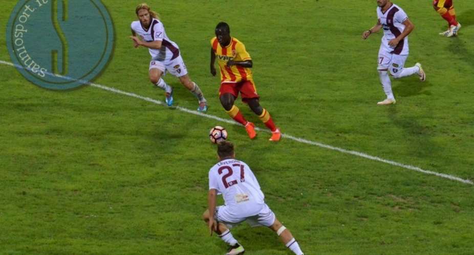 Ghanaian midfielder Raman Chibsah scores to hand victory to Benevento in Italian Serie B