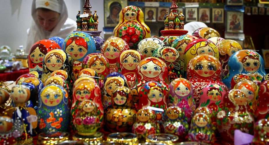 Matryoshka dolls – commonly known as Russian dolls – are being sold by Belarusian nuns at French churches, with the funds supporting Russian troops. -  Karl-Josef Hildenbrand / picture alliance / Getty Image