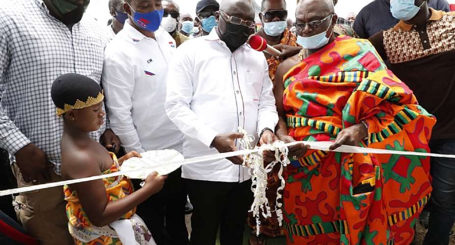 Mampong Asaam: Vice President Bawumia Commissions 1,000 Tonne Warehouse