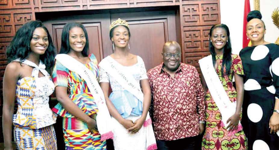President Akufo-Addo in a pose with Miss Ghana 2017 winners