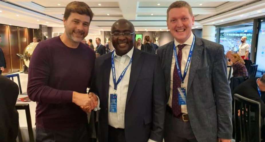 Dr. Bawumia Meets Tottenham Hotspurs Coach Mauricio Pochettino In London