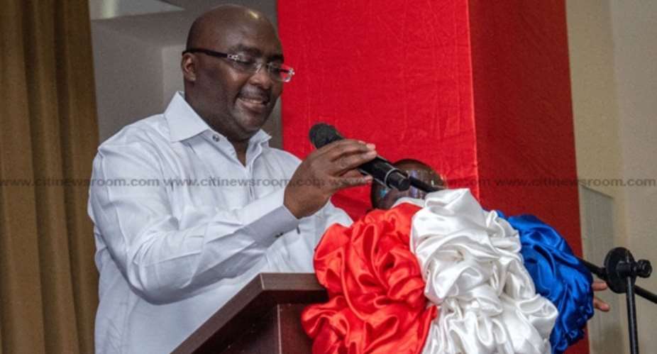 Bawumia donates GH2,000 each to NPP in all 34 constituencies in Greater Accra