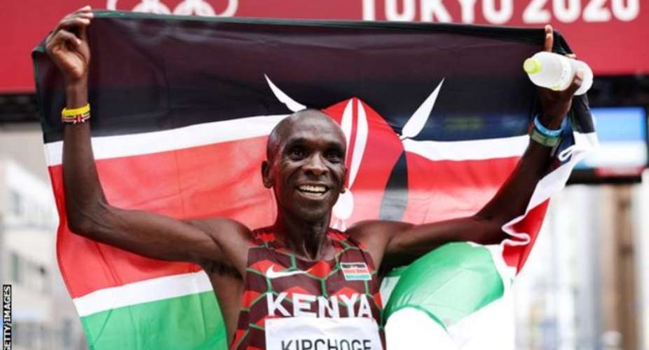 Eliud Kipchoge is only the third person to win successive Olympic marathons