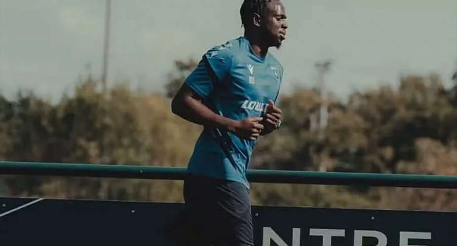 Ghana and Auxerre defender Marvin Senaya steps up recovery from muscle injury