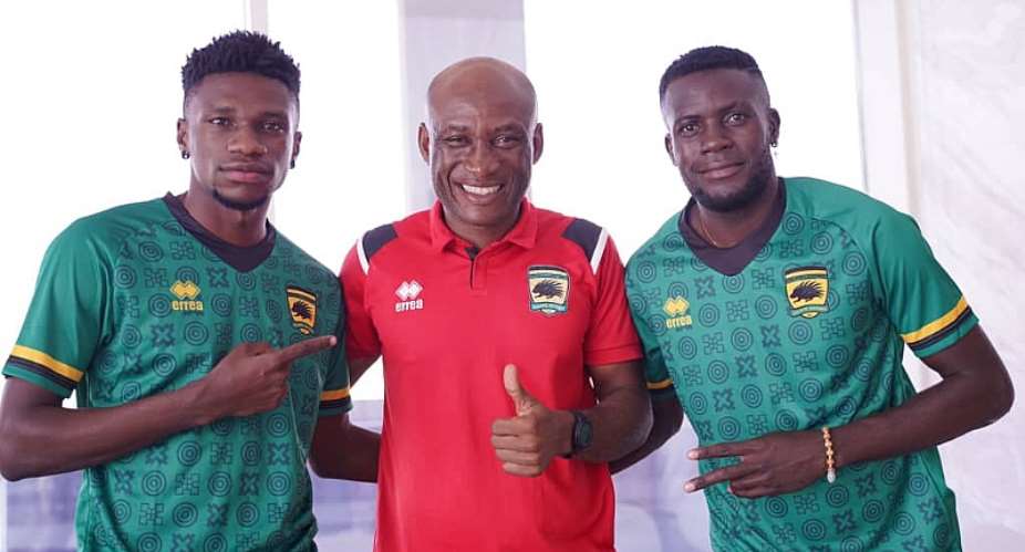 New Asante Kotoko recruits George Mfegue Omgba and Mbella Etouga finally team up with teammates in Dubai