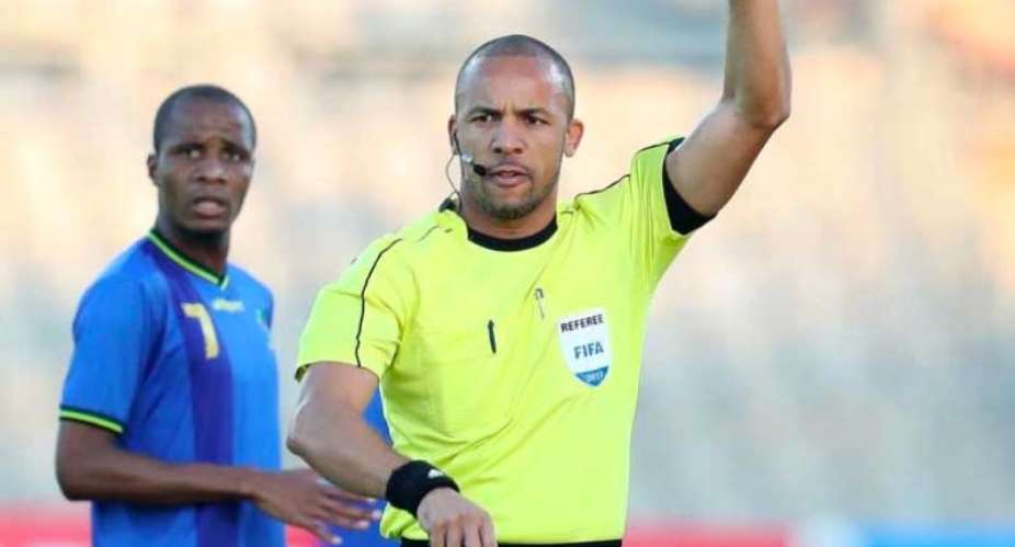 Referee Martins Rodrigues De Carvalho