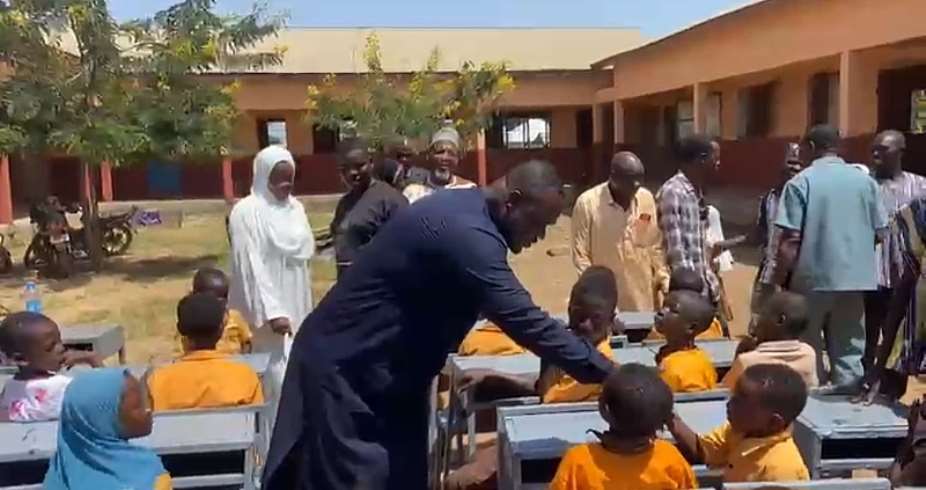 Belintanga Basic School Receives Furniture After Pupils Were Forced To Study On Their Bellies