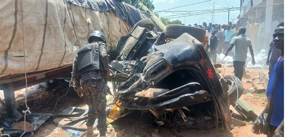 Two feared dead, 12 injured in articulated truck accident on Walewale Road