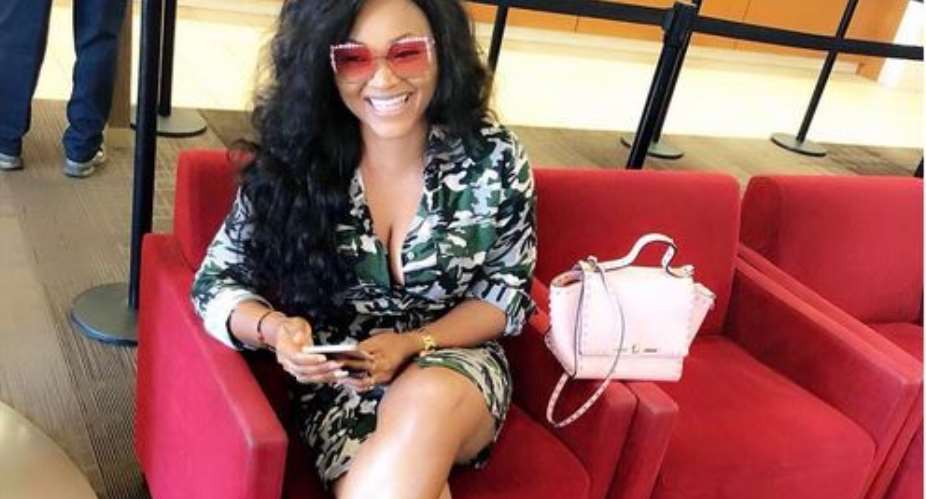 Actress, Mercy Aigbe all Shade of Beauty