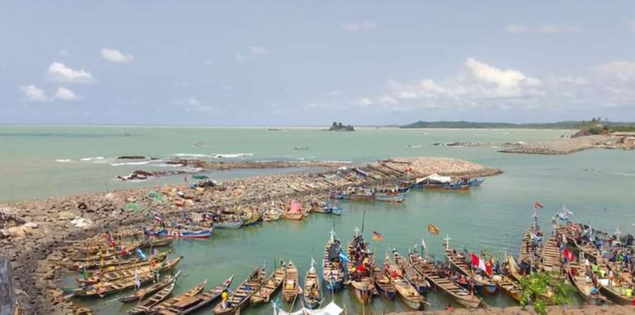 Canoes at Solo Beach landing Beach (Axim-Western Region)
