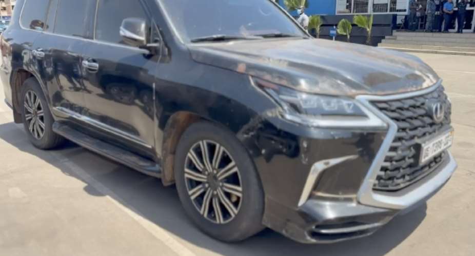 Aflao: Customs seizes 560kg of suspected cannabis worth GH¢11.2million in black Lexus vehicle at Torve