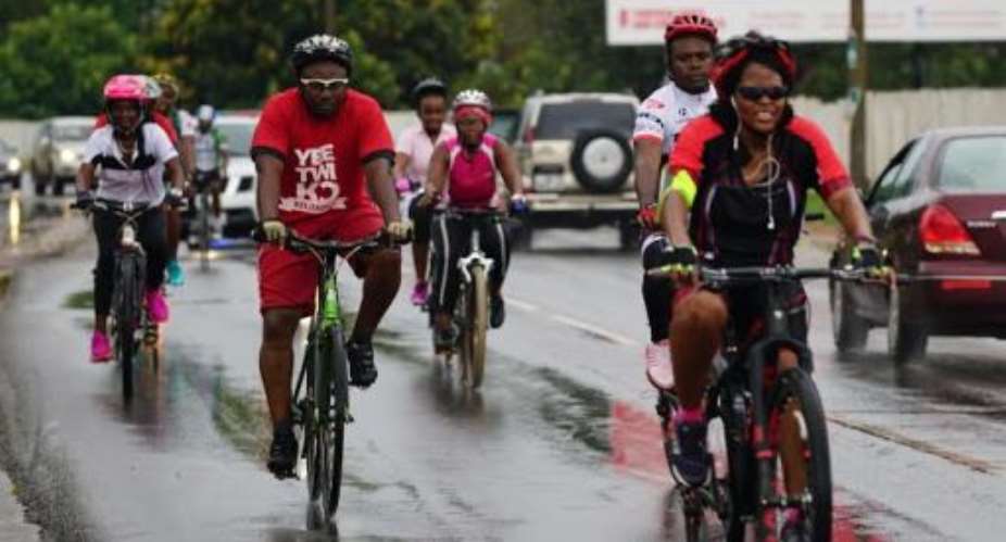 Vodafone CEO rides bike to work