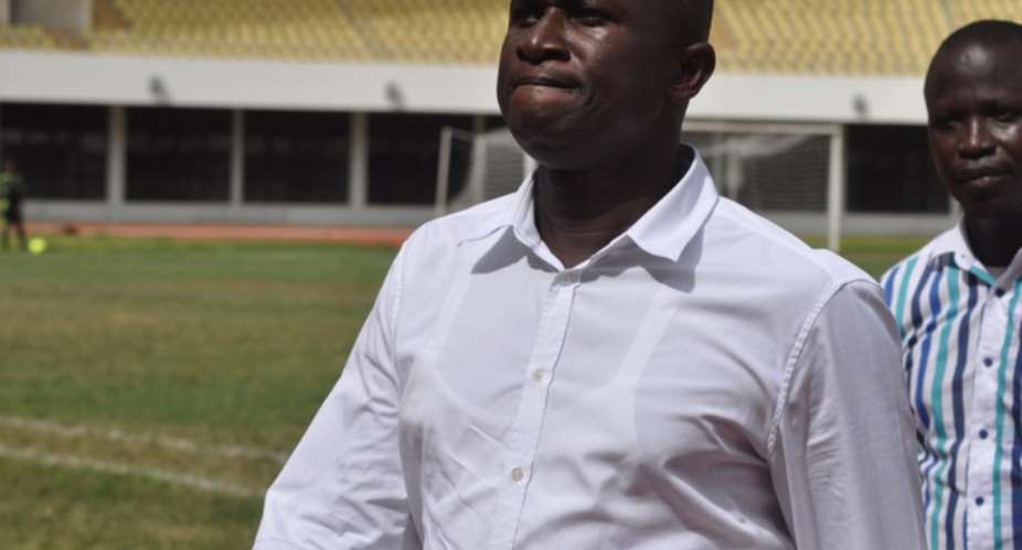 Former Medeama coach Prince Owusu wants Moses Parker to sell clubelsehe can go bankrupt