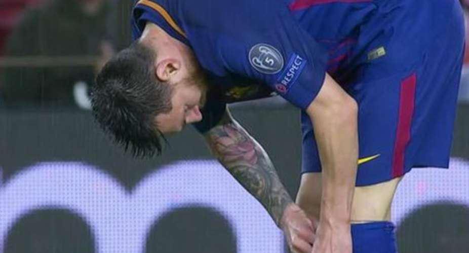 Messi pulled the tablet out from under his sock