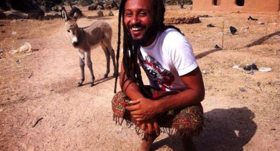 I tried to get green card by marrying an American – Wanlov
