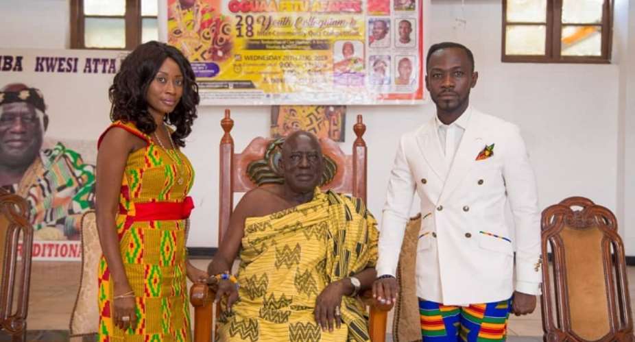 Okyeame Kwame at the chiefs palace