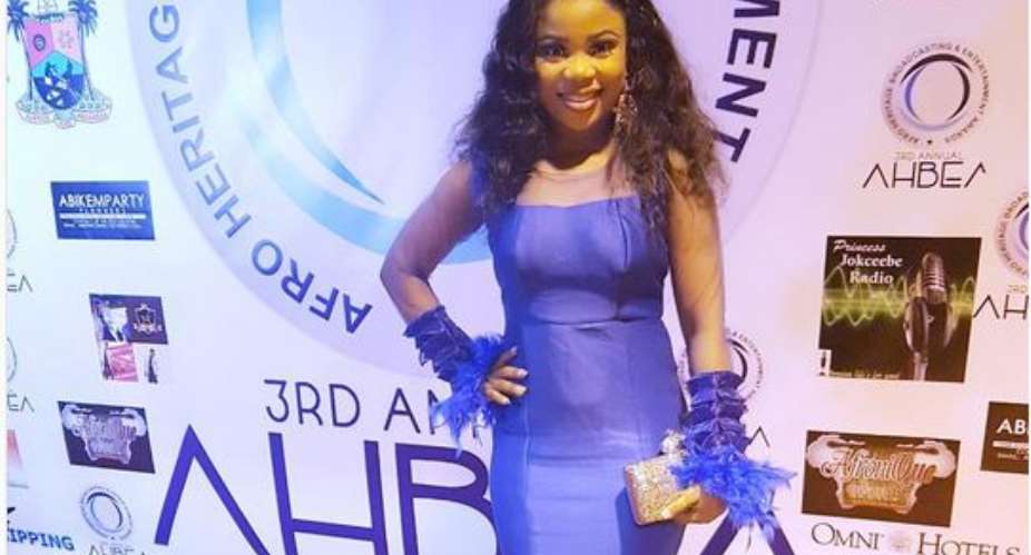 Actress, Seyi Edun Steps out Looking Stunning for AHBEA AWARDS