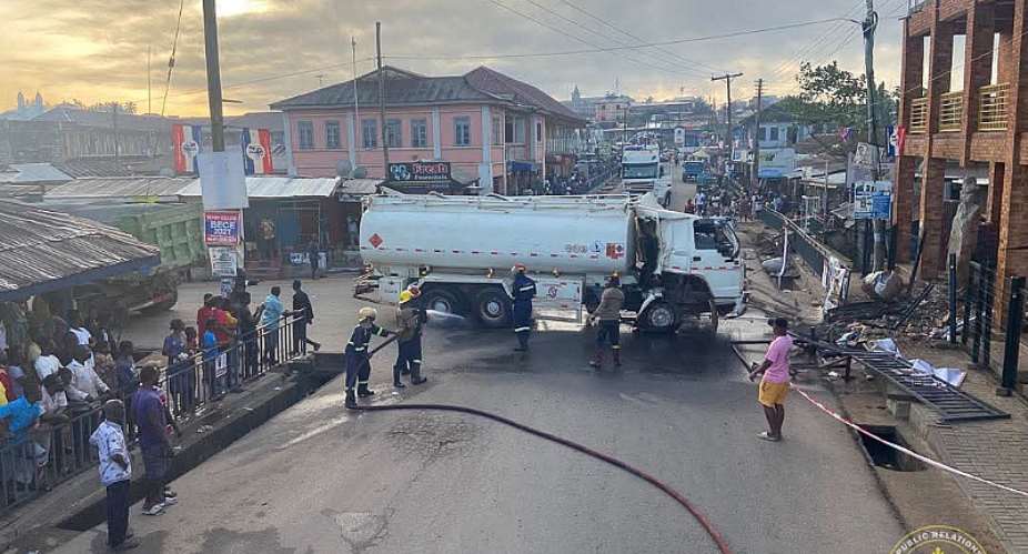 Asamankese: Two injured as diesel tanker crashes into shop