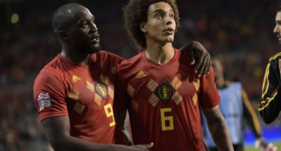 Actually they are friends, but today opponents: Romelu Lukaku L. and Axel Witsel R.
