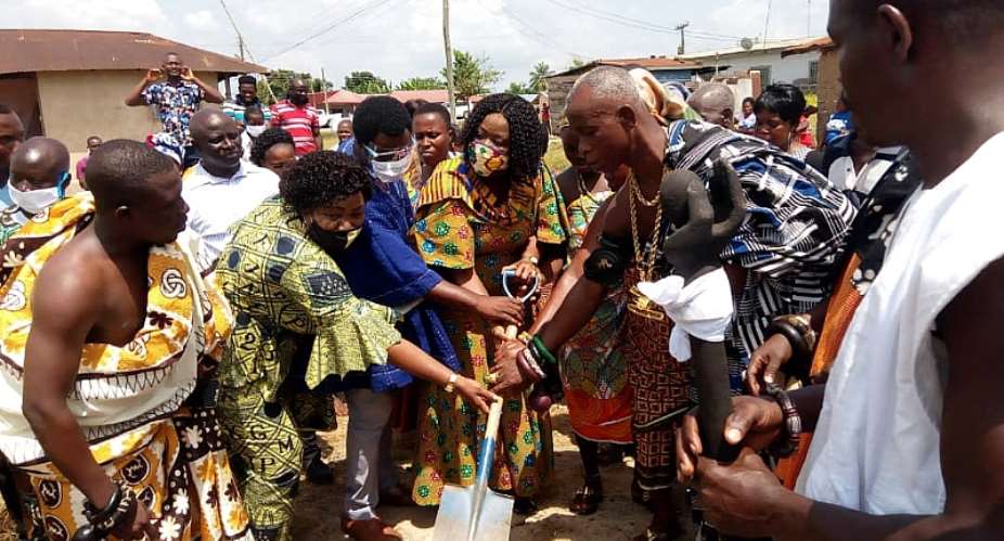 ER: Suhum MCE, Nkosuohene Cuts Sod For Ultra-Modern ICT Centre, Library Construction