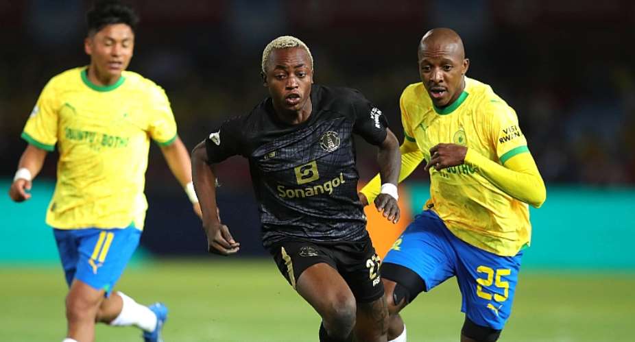 Mamelodi Sundowns reach AFL semis despite early red card in Petro stalemate