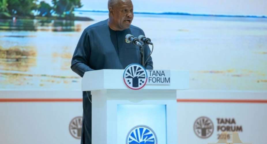 Ghanas President Mahama calls for new West African security accord, stronger AU accountability