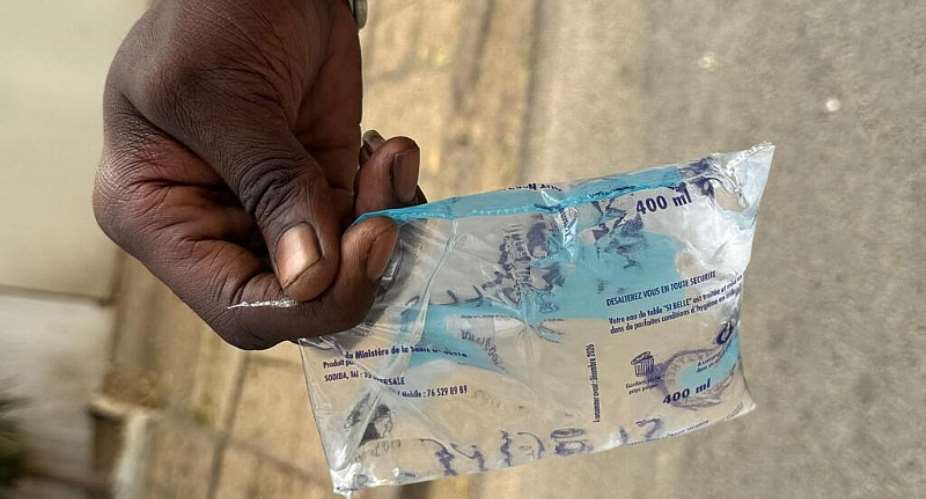 Single-use plastic water sachets are an affordable means to safe drinking water in Guinea. -  RFI/La-Lisa Westerhoff