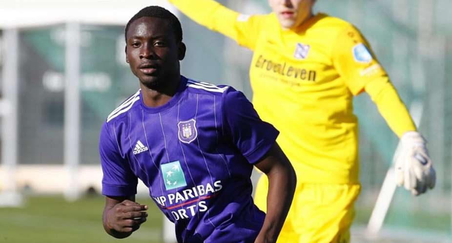 Dauda Mohammed Marks Europa League Bow For RSC Anderlecht In Draw With Fenerbahce