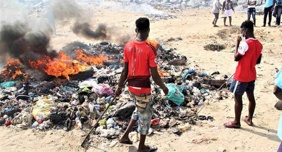Clean Greater Accra Campaign – Youth Network cleans Glife Beach